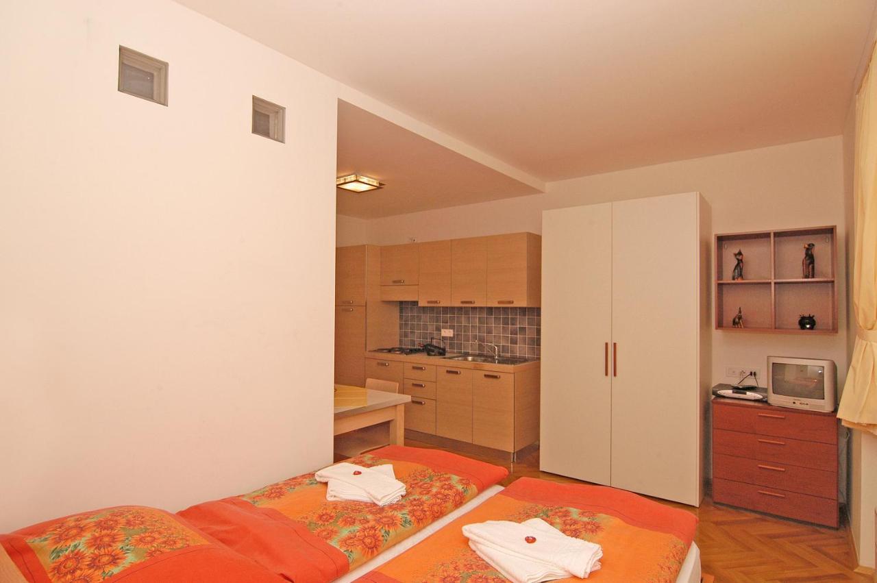 Residence La Familia Prag Eksteriør billede