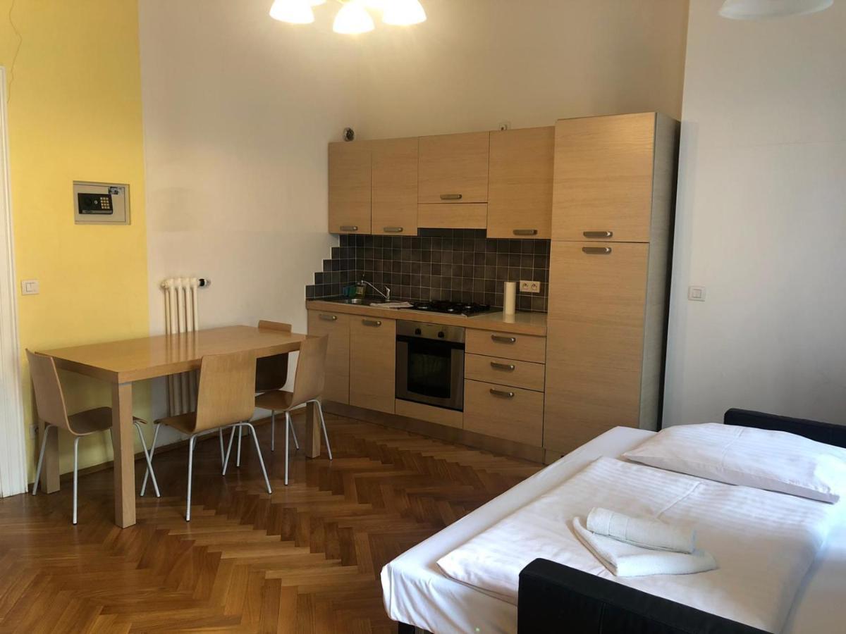 Residence La Familia Prag Eksteriør billede