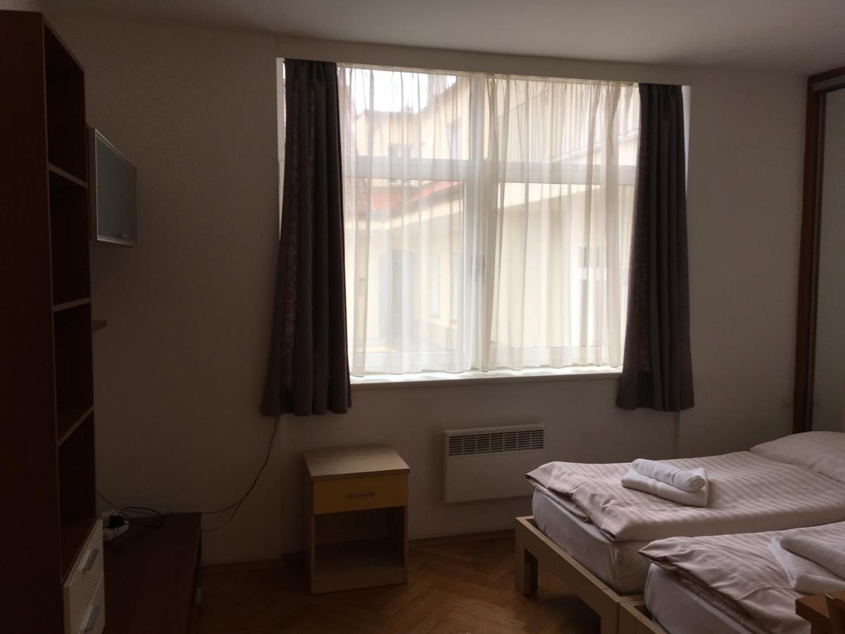 Residence La Familia Prag Eksteriør billede