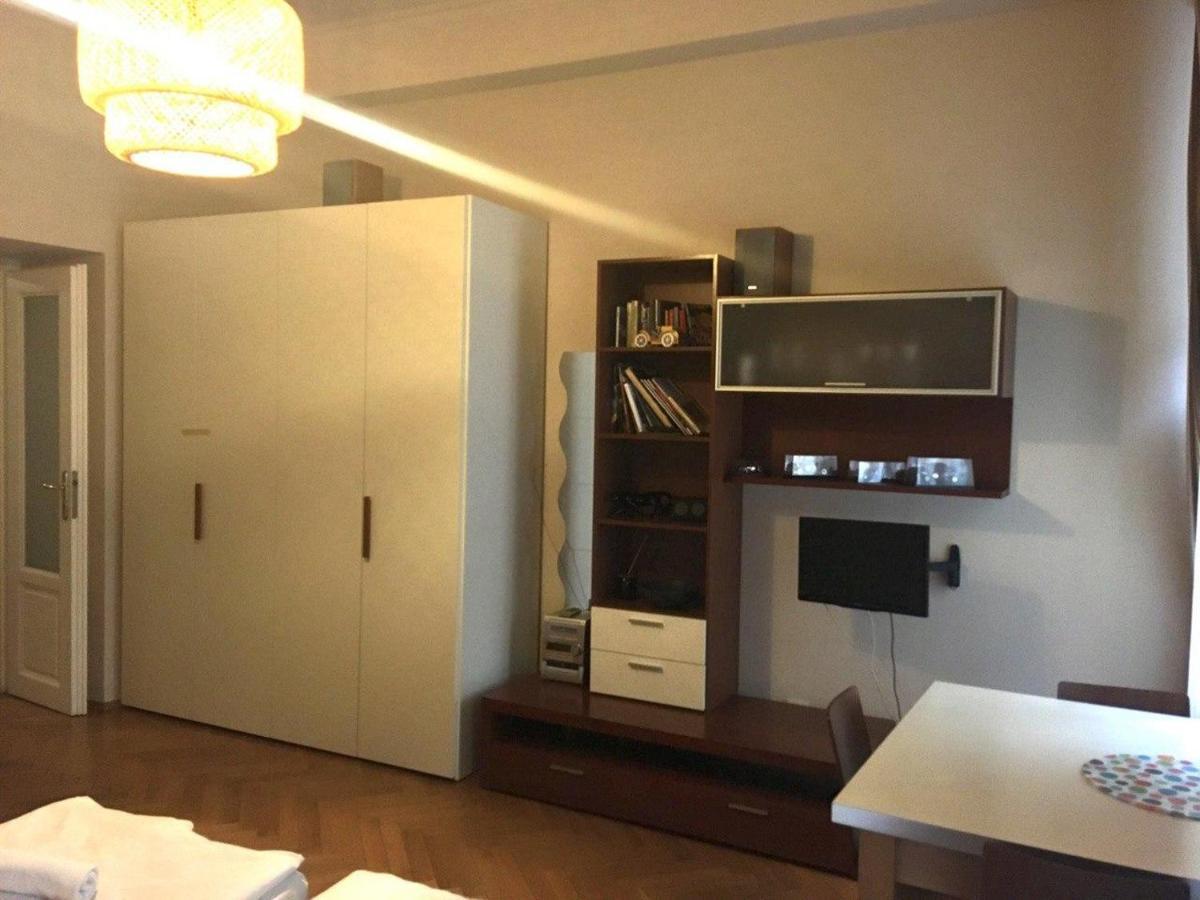 Residence La Familia Prag Eksteriør billede
